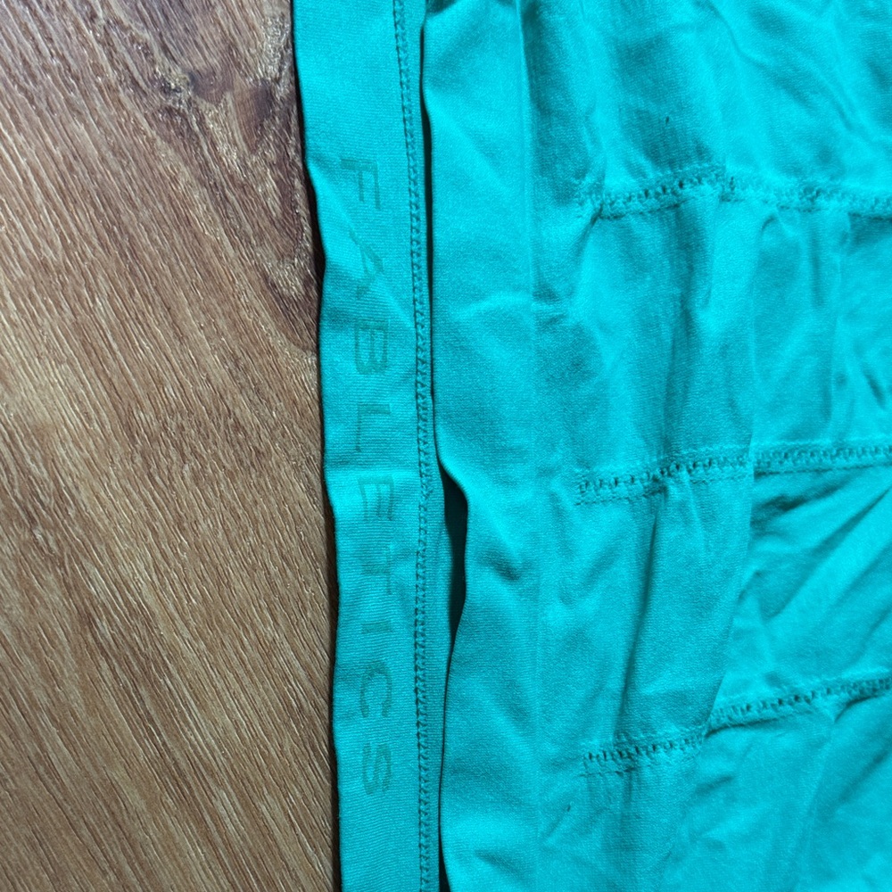 Fabletics green Racerback Tank Top size large - Picture 2 of 3